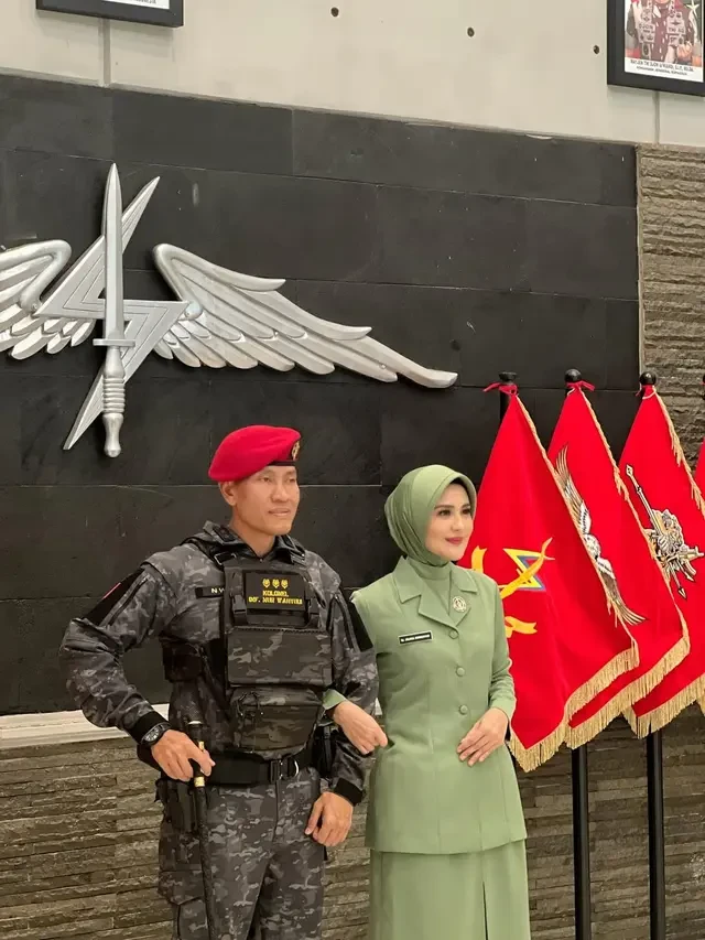 Juliana Moechtar Anggun Pakai Seragam Persit, Aktif Dampingi Suami Dinas