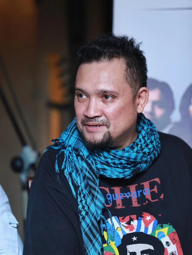 Profil Aria Baron Eks Gigi yang Jatuh Sakit, Plus Potret Keluarga dan Foto Masa Mudanya