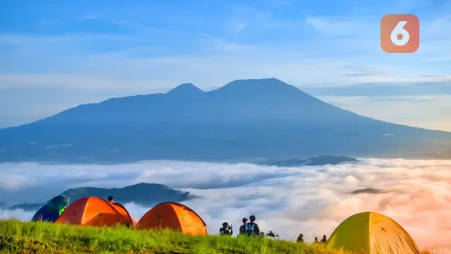 Puncak Peuyeum, Transformasi Lahan Jagung Bekas HGU Menjadi ‘Negeri di Atas Awan’ Suka...