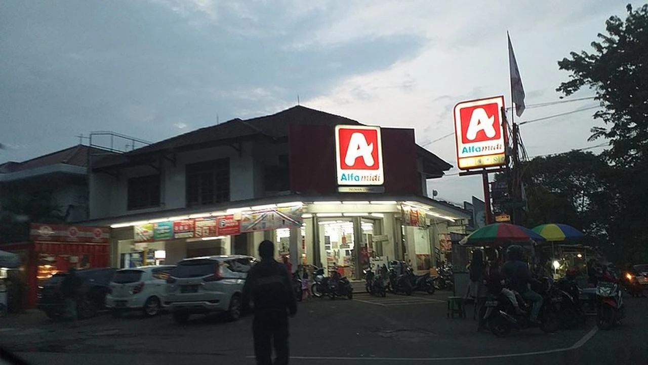 Alfamidi Tak Khawatir Jika Pemerintah Batasi Minimarket di Desa