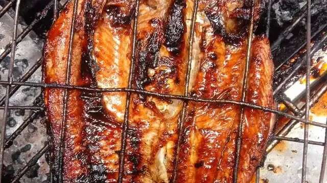 Tidak Perlu Bingung, Ini Cara Membuat Bumbu Olesan Ikan Bakar