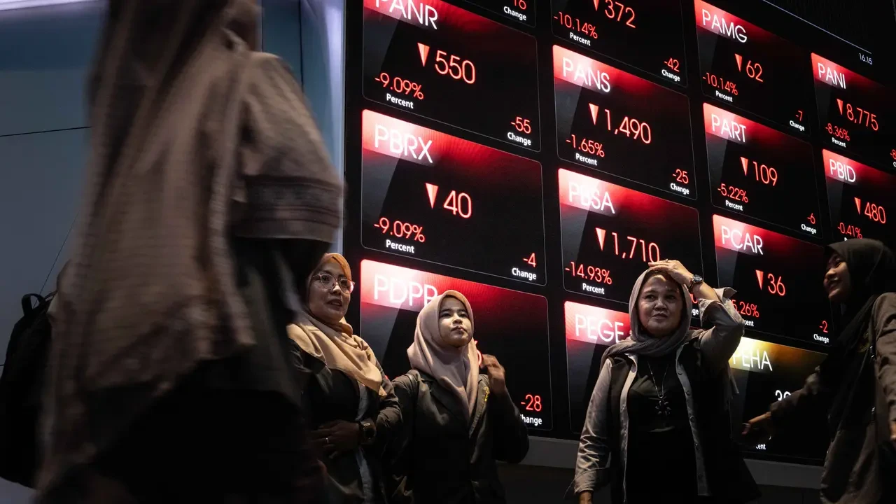 IHSG Fluktuatif, Berbalik Arah Menghijau ke 5.905