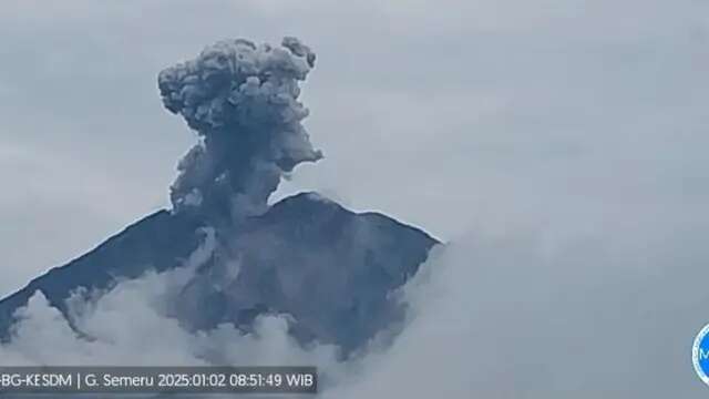 Gunung Semeru Kembali Erupsi, Tinggi Letusan Capai 1.200 Meter