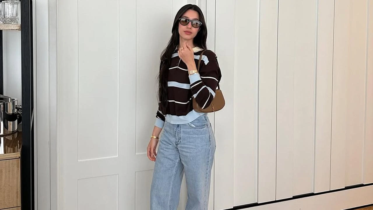 6 Outfit Ameera Khan dengan Padu Padan Jeans, Inspirasi Gaya Effortless Chic