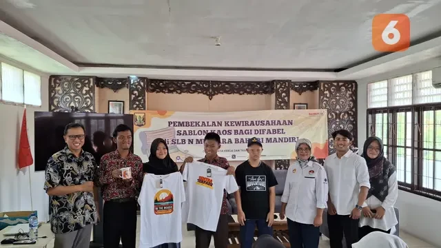 Puluhan Siswa SLB di Sukabumi Mendapat Pelatihan Kerja