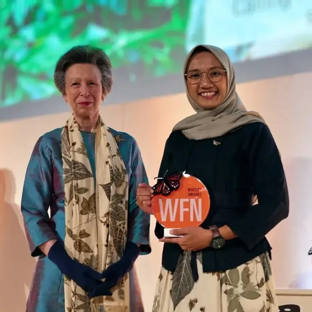Rahayu Oktaviani Sang Penyambung Nyanyian Owa Jawa Meraih Whitley Award 2025