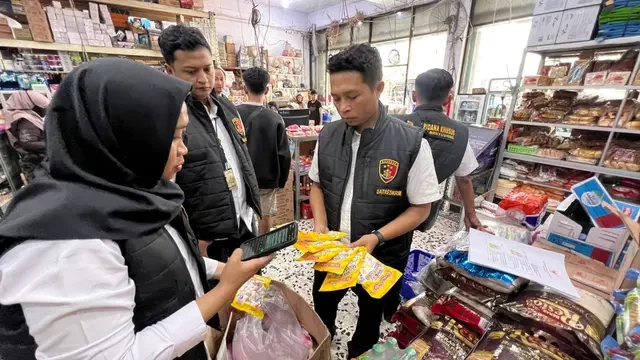 Makanan Ringan Mengandung Babi Ditemukan di Minimarket Banyuwangi, Ini Daftarnya
