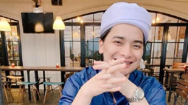 Alvin Faiz Tulis Pesan untuk Almarhum Arifin Ilham: Maaf Mengecewakan Abi Selama Ini