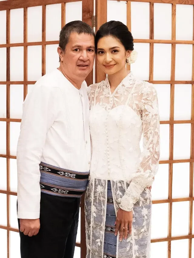 Mengenal Baju Cele, Simbol Keanggunan Perempuan Maluku Dalam Balutan Tradisi Adat yang Aba...