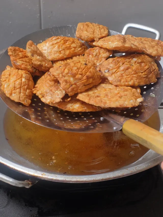 Cara Bikin Tempe Goreng Garing Seharian, Tanpa Soda Kue