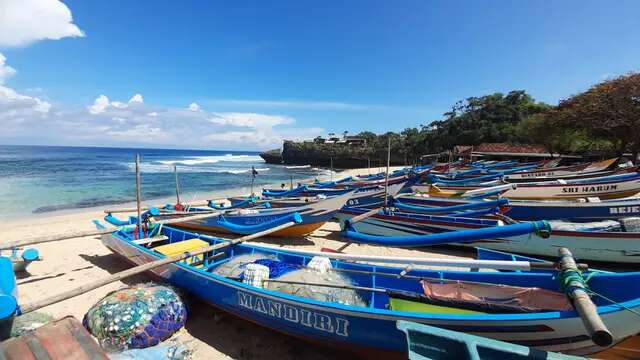 Sebelum Main di Pantai, Wajib Tahu Tanda Rip Current serta Cara Keluar Bila Terseret Ombak