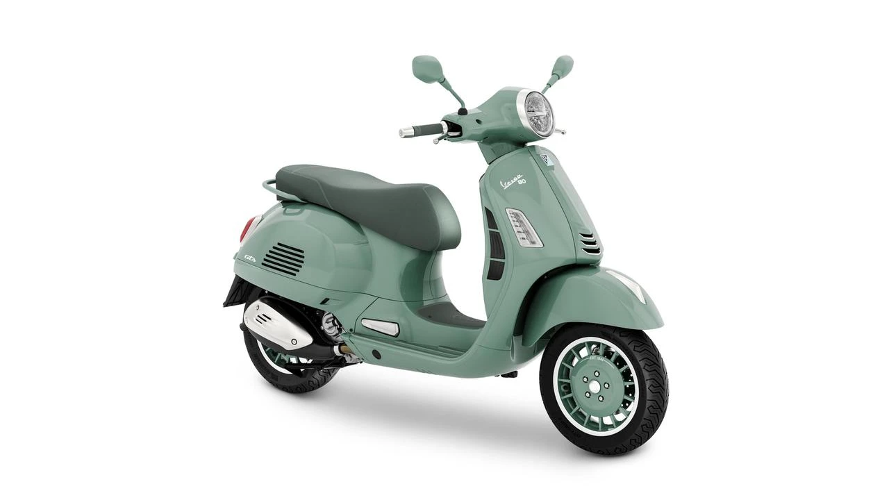 Vespa 80TH Meluncur, Bangkitkan Warna Ikonik dari Era 1946