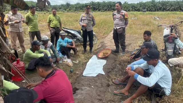 Sesibuk Apapun, Polisi Ingatkan Petani di Rohul Tidak Lupa Datang ke TPS Pilkada