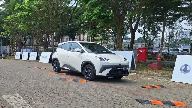 Melihat Lebih Dekat Tampilan Bergaya BYD Atto 1, Sang Primadona GIIAS 2025