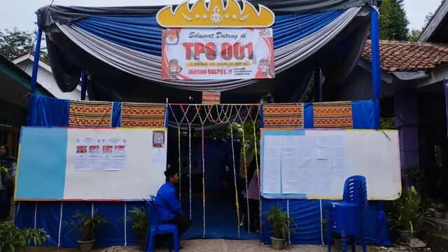 TPS Unik Berhias Kain Tapis Meriahkan Pilkada di Bandar Lampung