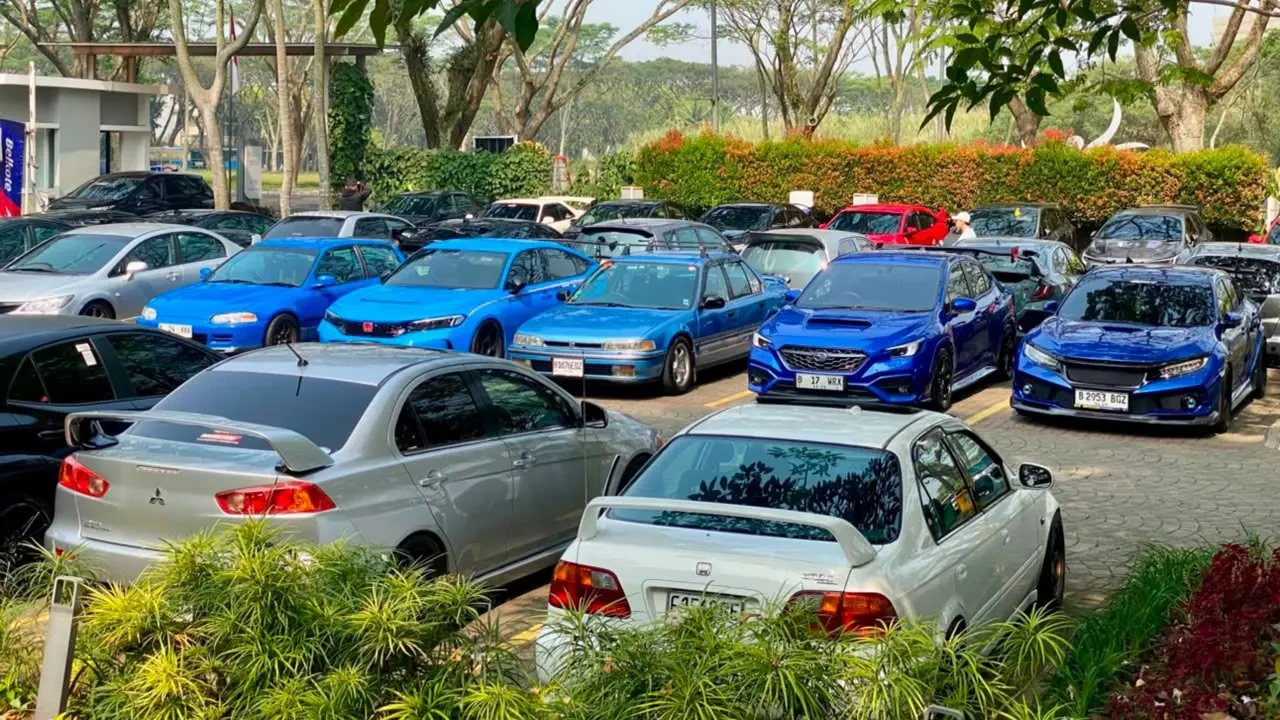 Bandung Jadi Magnet Pecinta Mobil Sport Jepang