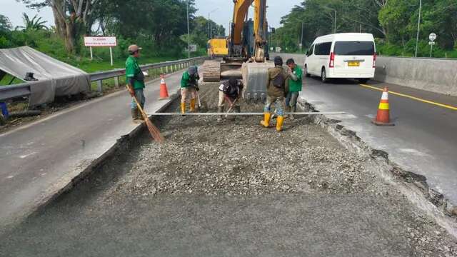 Jasa Marga Perbaiki Jalan Tol Cipularang Jelang Mudik Lebaran 2025