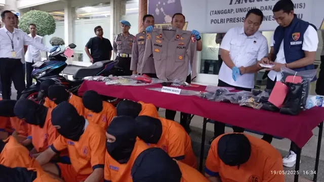 Mengaku Kompol, Polisi Gadungan Aniaya dan Kuras Harta Warga Banyuwangi