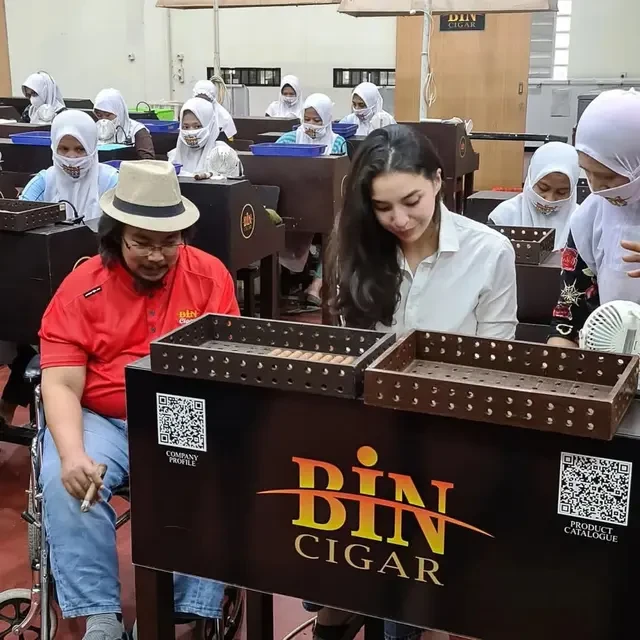 Pengusaha Cerutu di Jember Tak Gentar Hadapi Tarif Dagang Donal Trump, Ini Alasannya