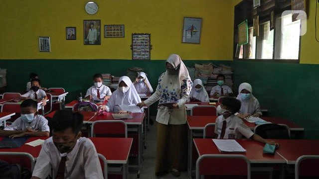 Indonesia Ternyata Masih Kekurangan 1,3 Juta Guru Sampai 2024