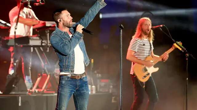 Jelang Konser Maroon 5 di Jakarta, JIS Bersiap dari Loading Peralatan Hingga Pemindahan Ru...