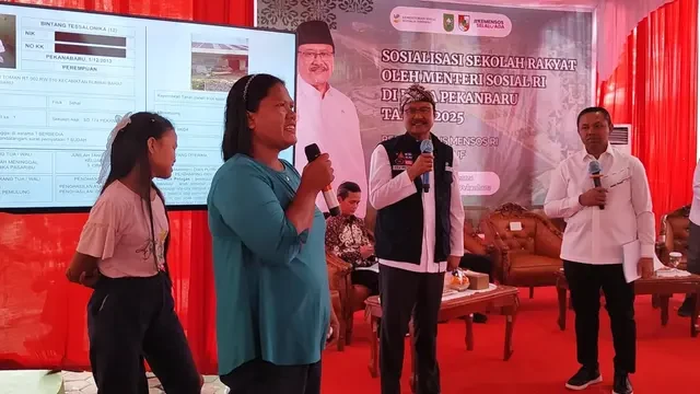 Kebahagiaan Bu Elok di Pekanbaru, Anaknya Bakal Menjadi Siswa Sekolah Rakyat