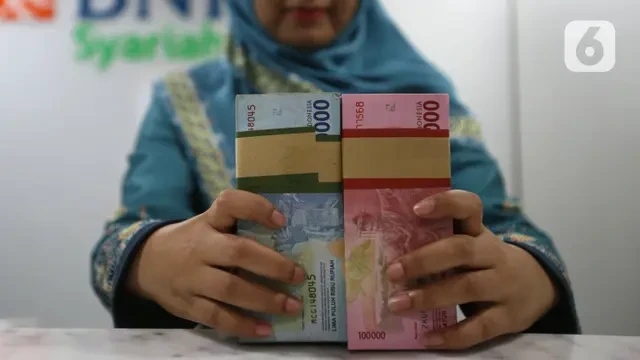 Rupiah Tertekan ke 16.726 per Dolar AS, Ini Penyebabnya