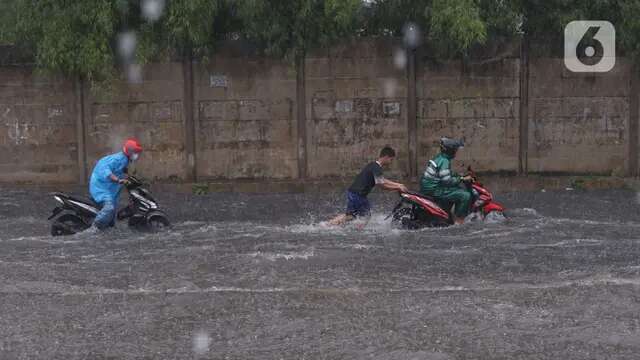 Banjir Jakarta 18 Maret 2025, Warganet Keluhkan Terjebak Macet Berjam-jam