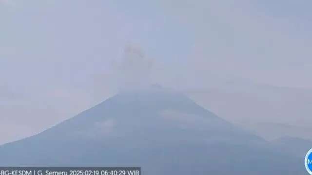 Gunung Semeru Erupsi Lagi, Tinggi Letusan Capai 900 Meter