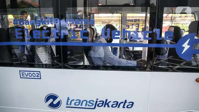 Transjakarta Kantongi Sertifikat Sistem Manajemen Keselamatan Perusahaan Angkutan Umum