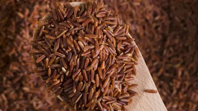 9 Mitos Menarik tentang Makan Beras Merah