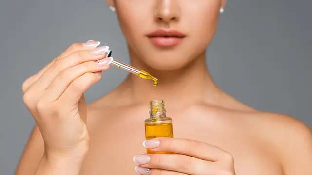 Face Oil untuk Kulit Berminyak: Kenali Rekomendasi dan Tips Mengaplikasikan Produk dengan ...