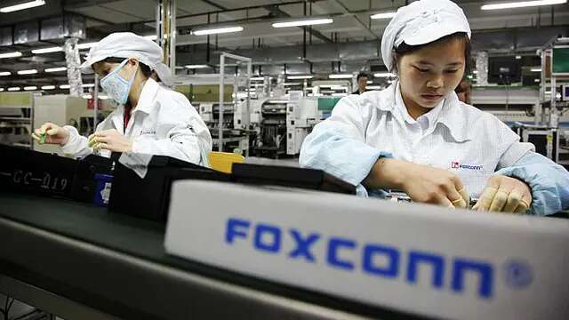 Naik 14%, Perusahaan Perakit iPhone Foxconn Catat Pendapatan Rp 23,8 Triliun