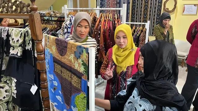 Jejak Tenun Troso, Kain Ikat Bersejarah dari Bumi Kartini