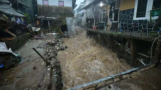 Hulu Sungai Ciliwung di Cisarua Banjir dan Jembatan Putus, Ini Penyebabnya