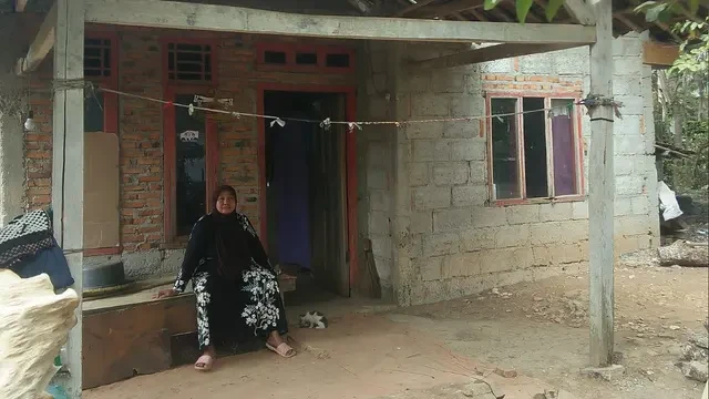 80 Tahun Indonesia Merdeka, Listrik Baru Sampai Kantor Desa Belum Jangkau Rumah Warga