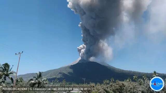 Gunung Lewotobi Laki-Laki Erupsi Lagi, Semburkan Abu Vulkanik 800 Meter ke Arah Barat Laut