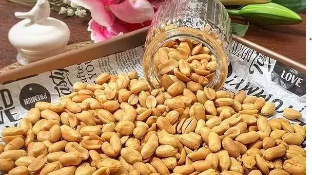 Begini Cara Hilangkan Minyak Berlebih pada Kacang Bawang, Dijamin Praktis