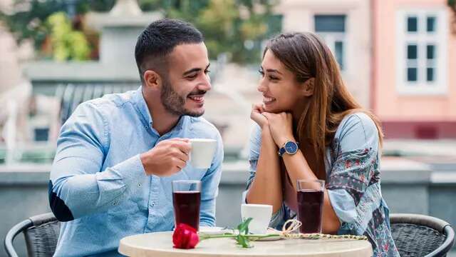 Menguatkan Ikatan Emosional, Mengapa Deep Talk adalah Kunci Hubungan yang Lebih Dekat