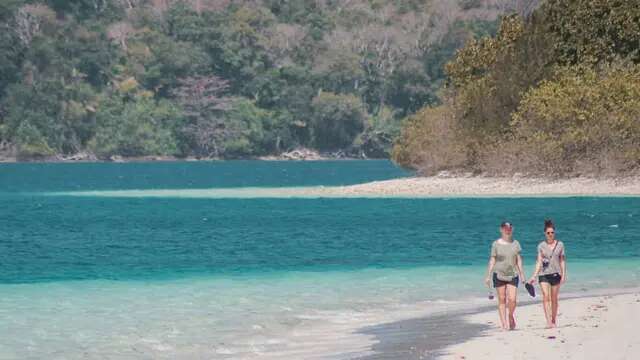 Menjelajahi Keindahan Pulau Tinjil, Permata Tersembunyi di Pandeglang