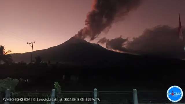 Gunung Lewotobi Laki-Laki Meletus Lagi, Semburkan Abu Vulkanik 900 Meter ke Arah Barat