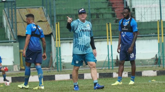 Persib Kembali Fokus ke Liga 1 Setelah Piala Wali Kota Solo Diundur