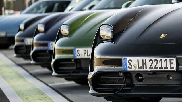 Tantang Tesla dan BMW, Porsche Siapkan Mobil Listrik Baru