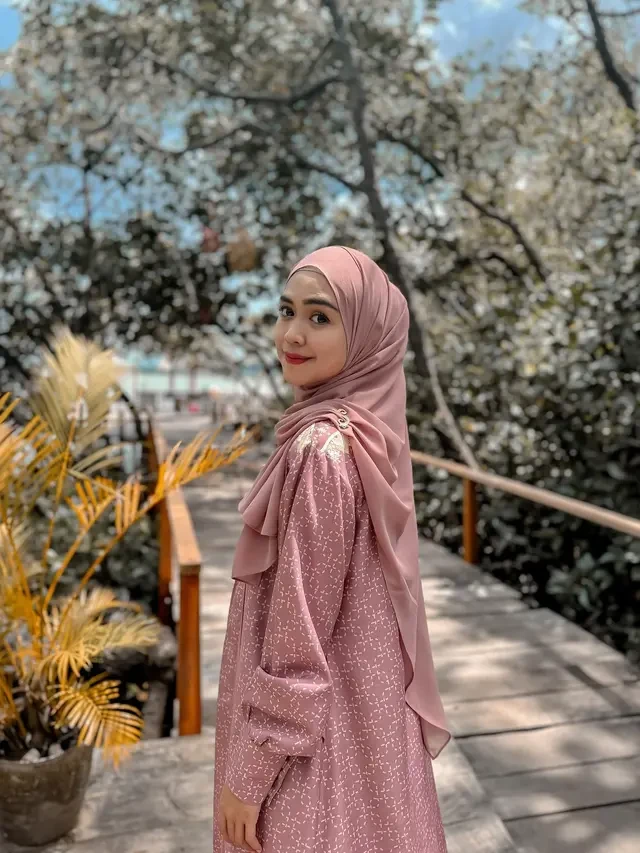 Ria Ricis Banjir Dukungan Warganet Gara-Gara Isi Putusan Cerainya Viral di Medsos