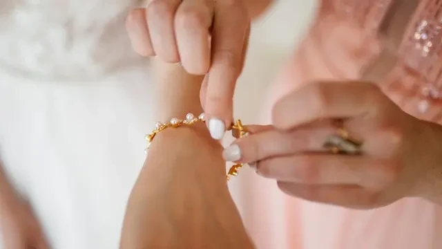 Ragam Jenis Gelang Emas Paling Menguntungkan untuk Dijual Kembali, Ketahui Faktor Penentun...