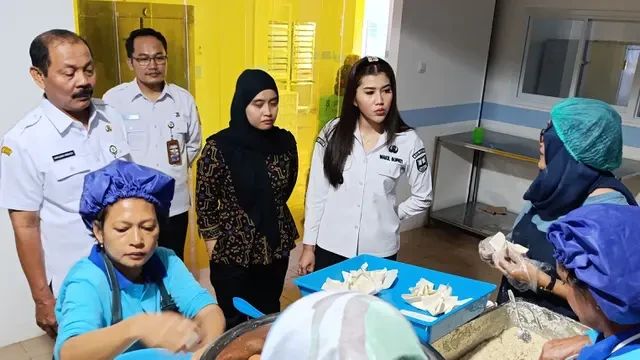 Cerita Wakil Bupati Kudus Sidak ke Dapur SPPG, Banyak Lalat dan Ada Petugas Tak Pakai Saru...