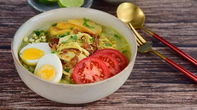 Soto Kuning Pak Yusup, Kuliner Hits di Bogor Wajib untuk Dikunjungi