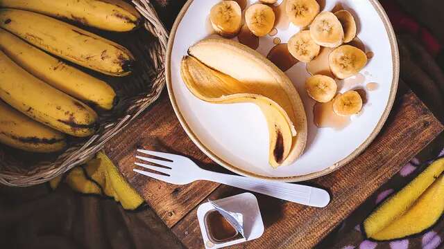 8 Resep Pisang Kukus yang Cocok Jadi Camilan Diet, Lezat dan Mudah Dibuat