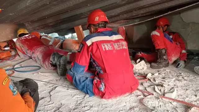 Cerita Evakuasi Dramatis 3 Santri Korban Ponpes Ambruk di Sidoarjo: Lewat Celah Kecil Jeri...