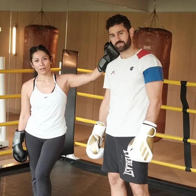 Main Serial Hollywood Reacher Bareng Agnez Mo, Anggun C Sasmi Latihan Bareng Juara Dunia K...